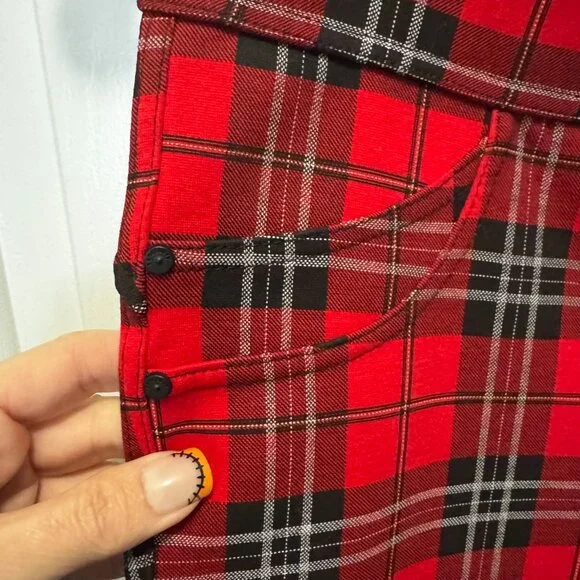 Sanctuary Red Plaid Grease Leggings.  NWOT Size Small - Picture 4 of 7